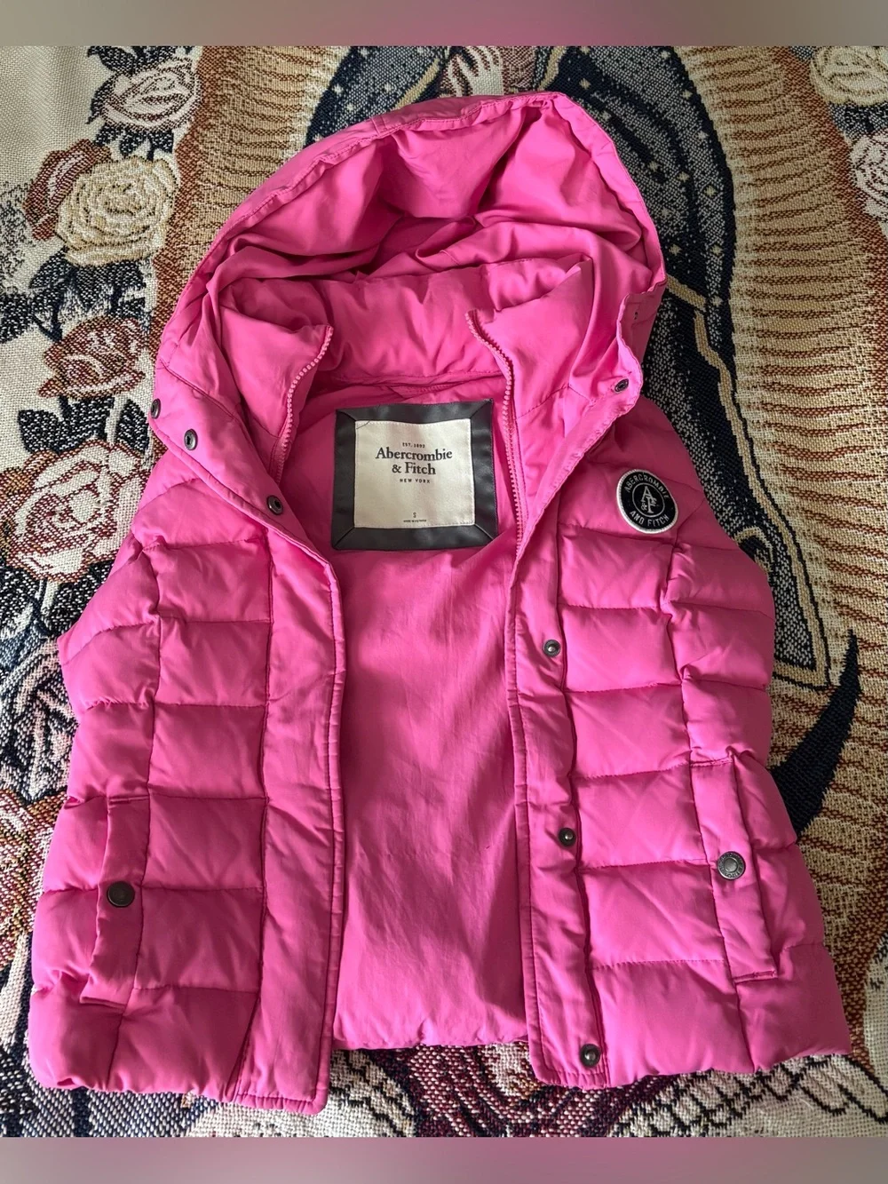 Abercrombie & Fitch Girl’s Pink Puffer Jacket with Hood